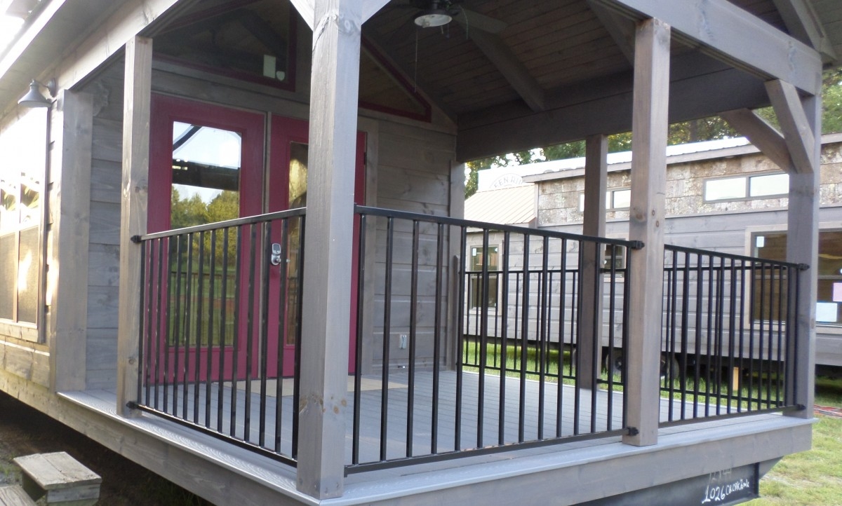 Porch with Aluminum Rails